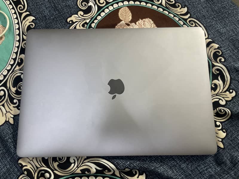 Macbook pro 2018 1