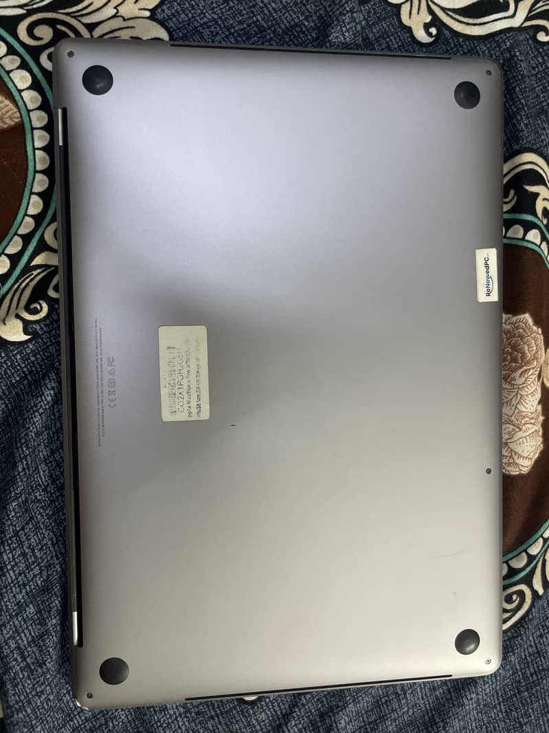 Macbook pro 2018 2