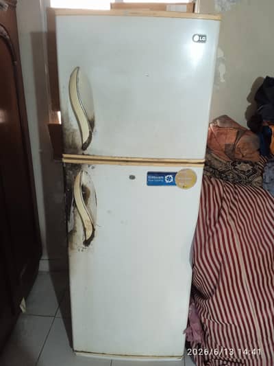 selling refrigerator