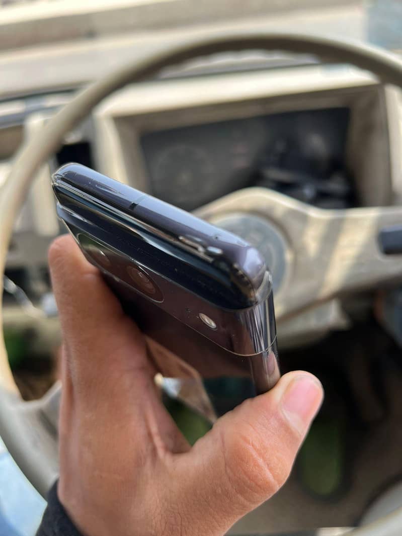 Google Pixel 8 3