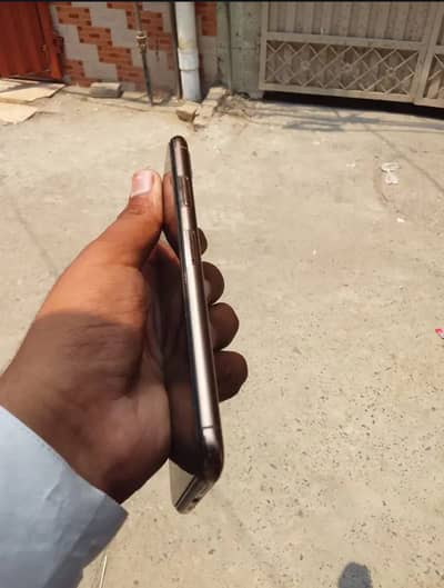 Apple iPhone XS Max PTA