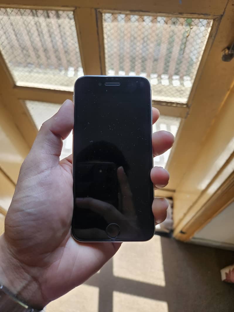 Apple iPhone SE 1