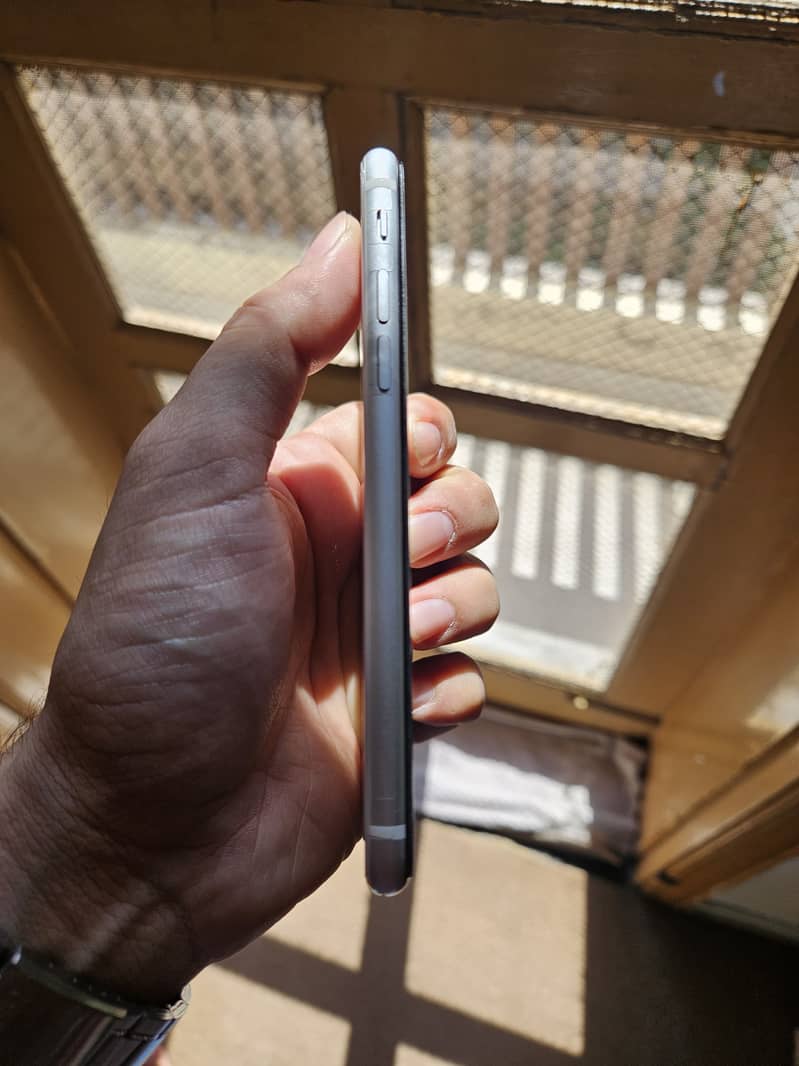 Apple iPhone SE 7