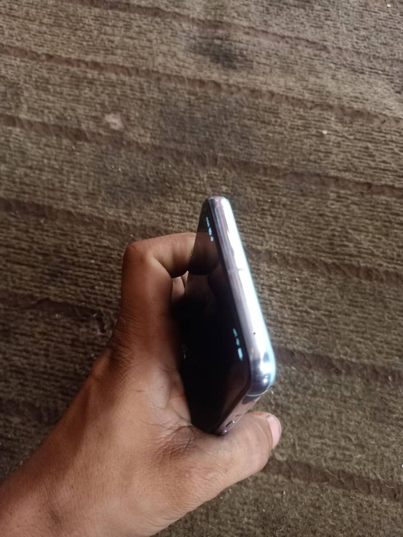 Google Pixel 8 Pro 2