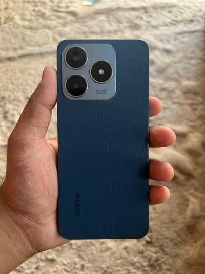 Realme C63