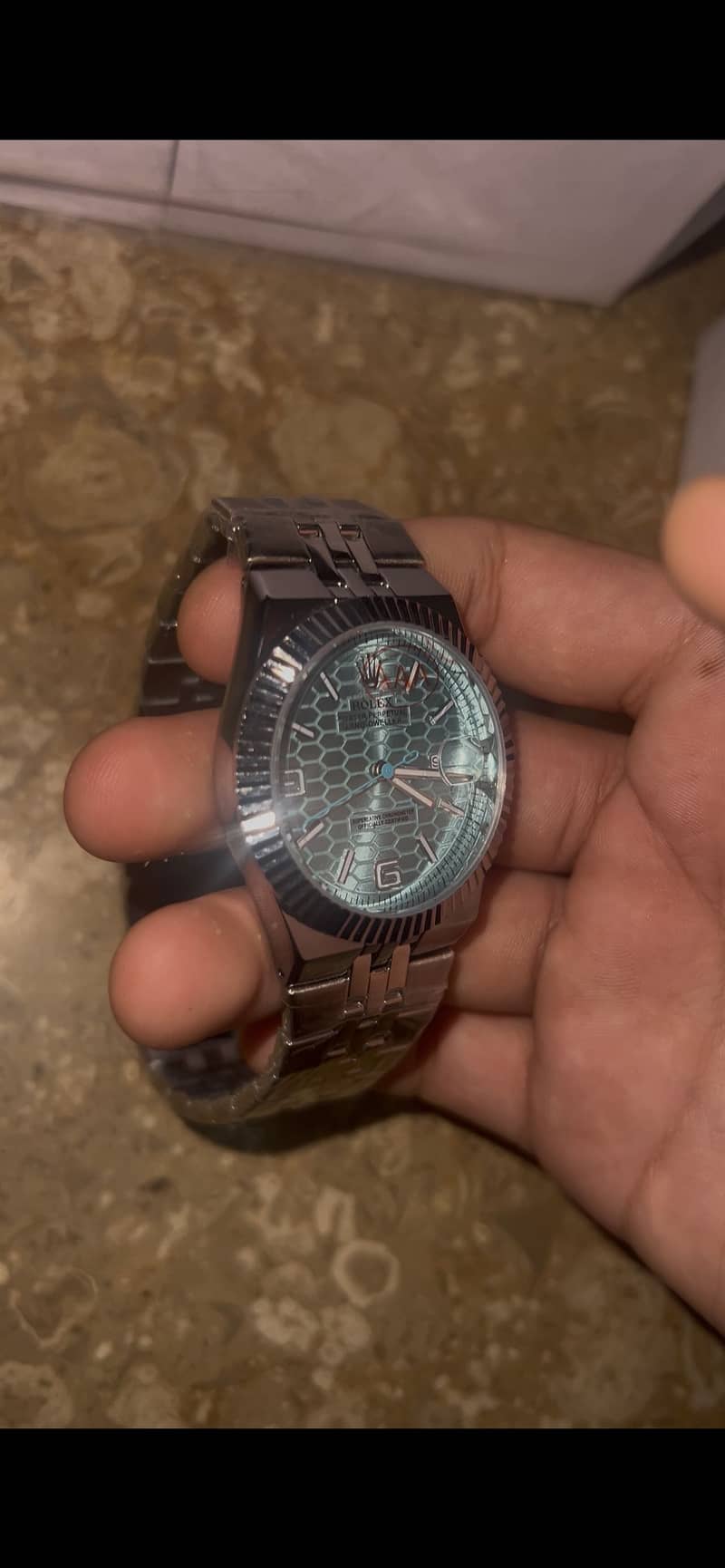 Watch 0