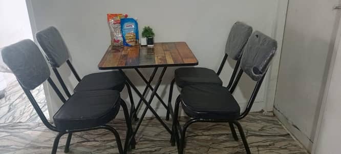 dinning table with chair