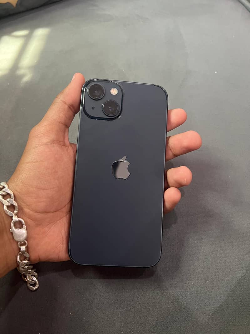 Apple iPhone 13 1