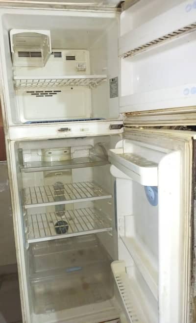 selling refrigerator