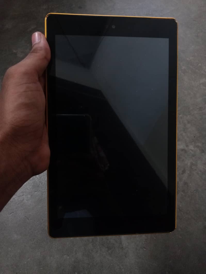 Amazon Fire HD 8 (8th Generation) 0