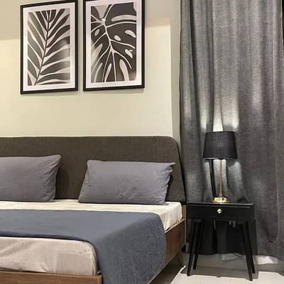 One bedroom apartment per day available Gulbug green Islamabad lukurya furnished apartment