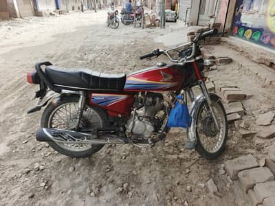 Honda 125 antique bike