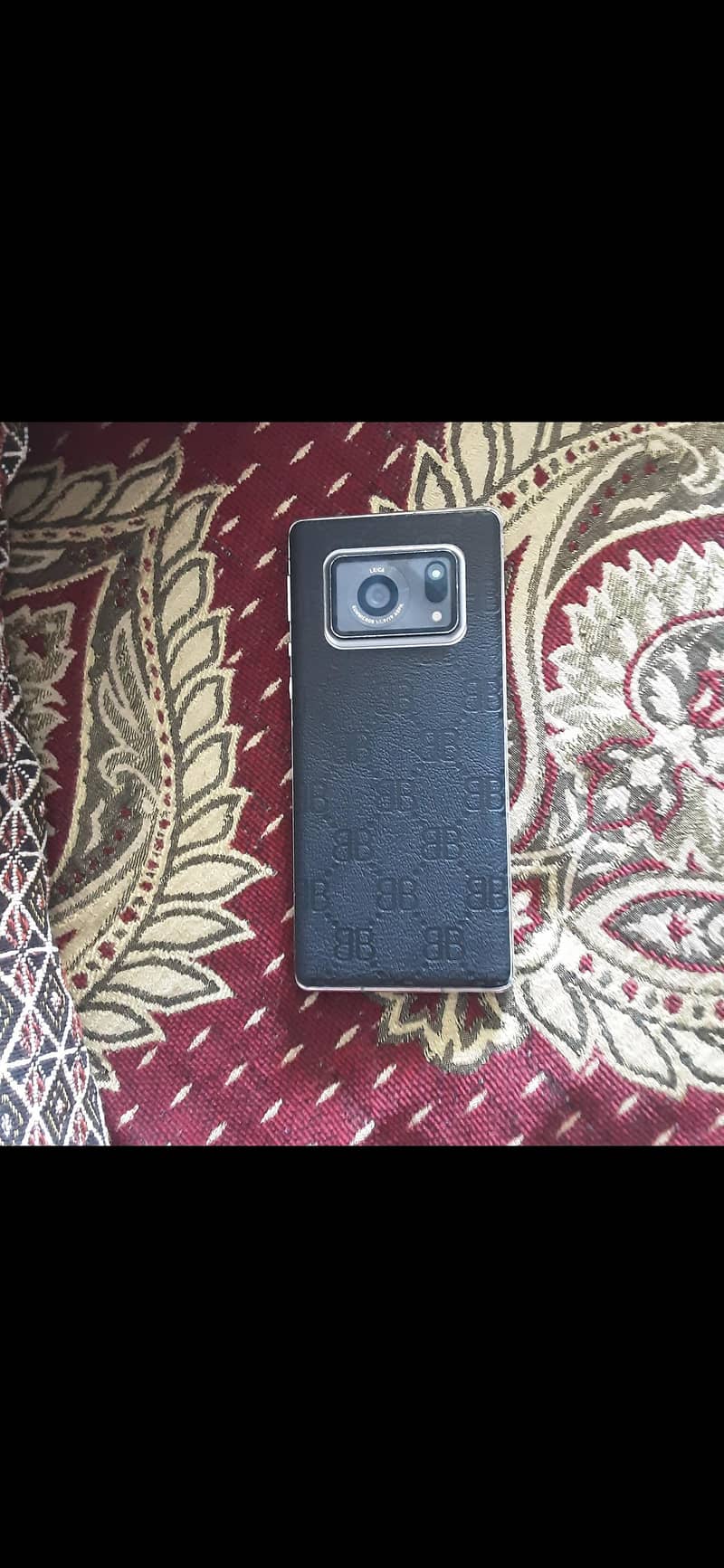 Sharp Aquos R6 1