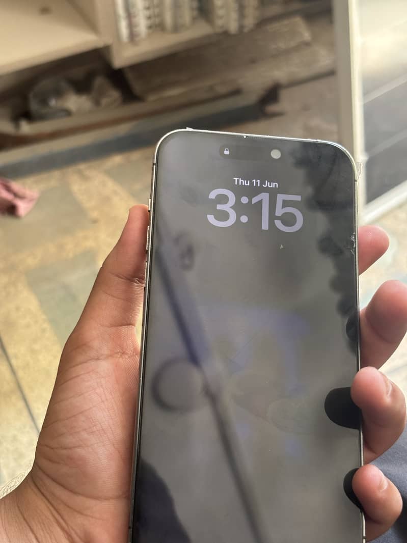 iPhone 14 Pro Max 5