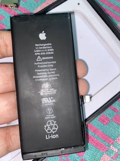 iPhone 11 original battery 94% health