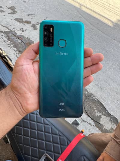 Infinix Hot 9 128 GB momery or 4 GB ram