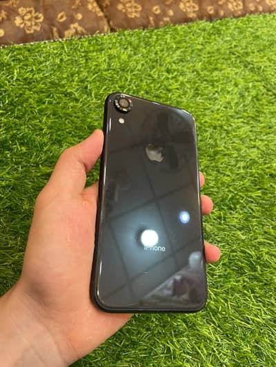 Apple iPhone XR