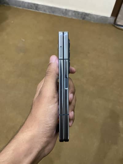Samsung Mobile Z Fold 4