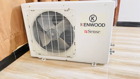 Kenwood AC almost new condition