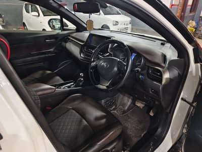 Toyota C-HR 2024