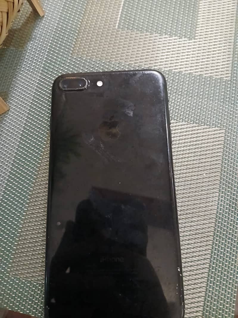 Apple iPhone 7 Plus 0