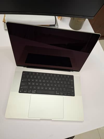 APPLE MACBOOK PRO 16" M4 PRO | 24GB RAM | 512GB SSD | LIKE NEW