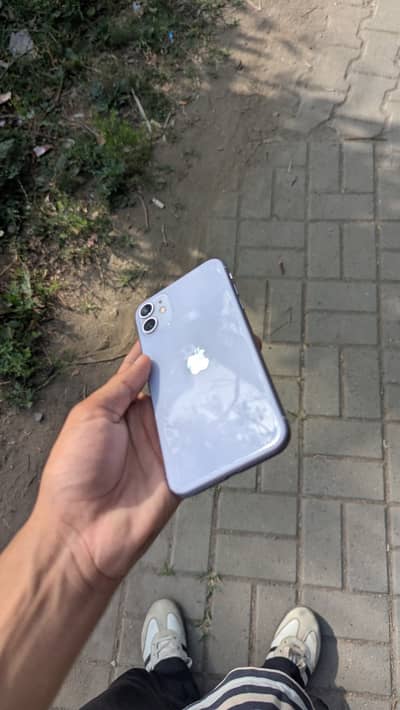 Apple iPhone 11