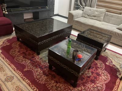 center tables set