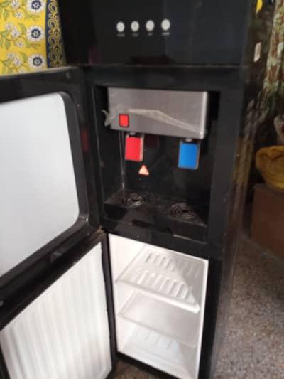 Pel dispenser