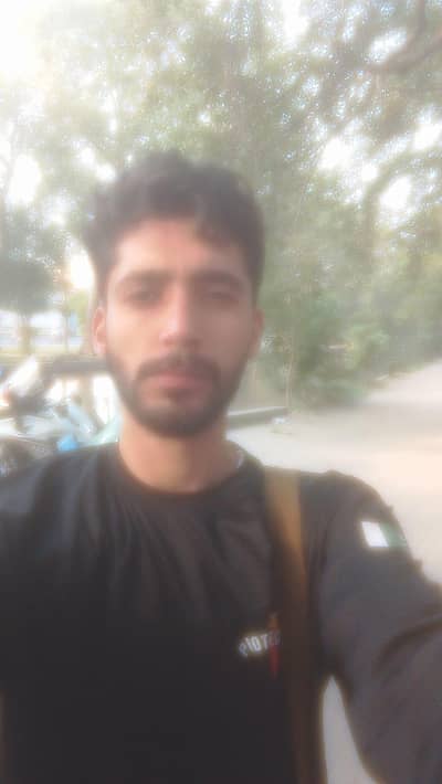 mujhe security ki job ki zarurat hai