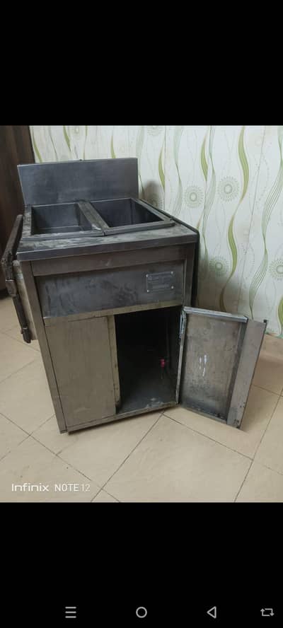 DEEP FRYER