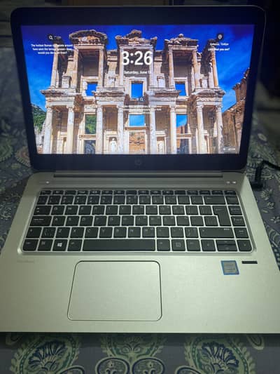 HP ELITEBOOK 1040 G3 8 GB RAM WITH SHARED GPU AND 256 NVME