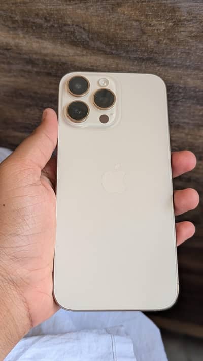 Apple iPhone 16 Pro Max