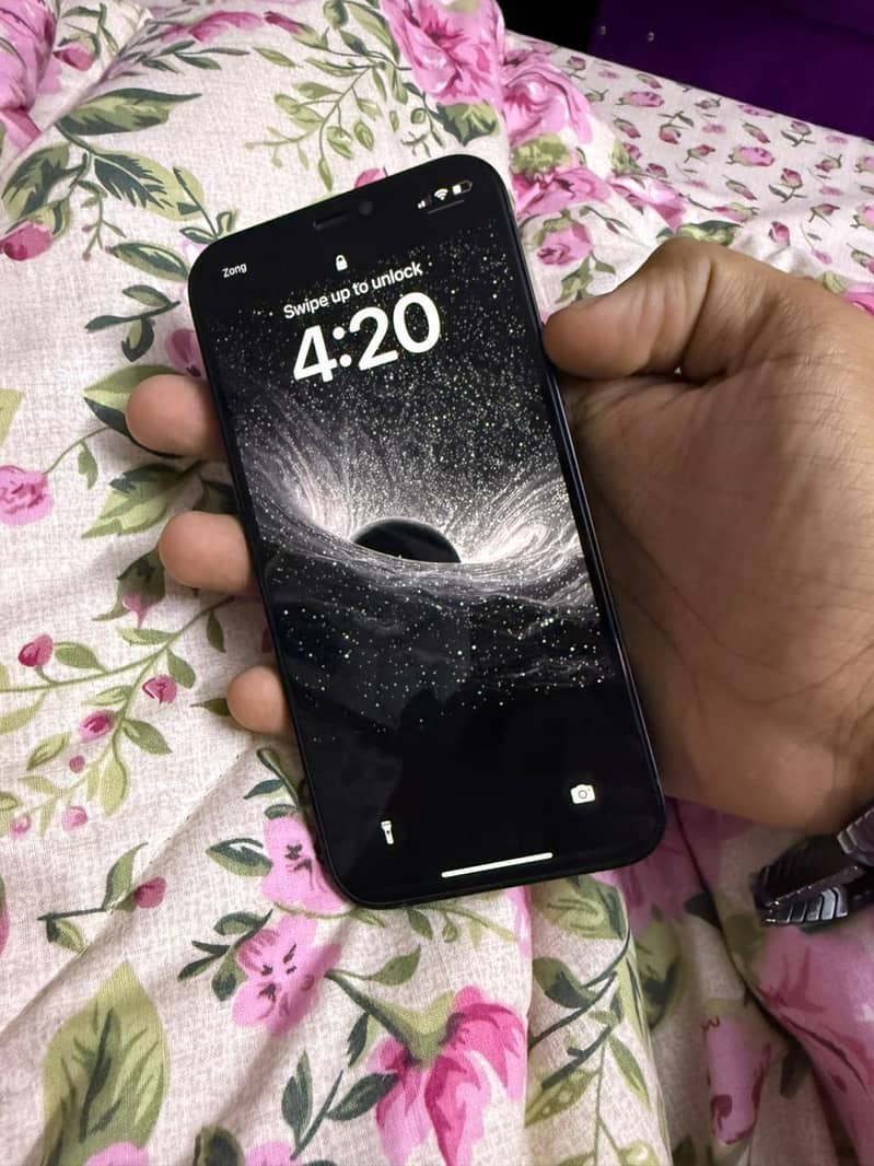 iPhone 12 1