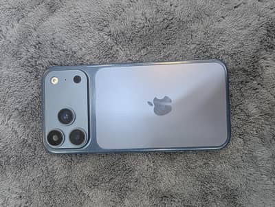 iPhone 17 Pro Max c. p. y