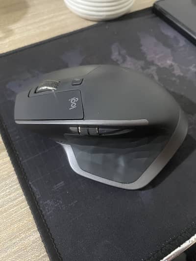 Logitech ms master 2s 10 by 9 condition