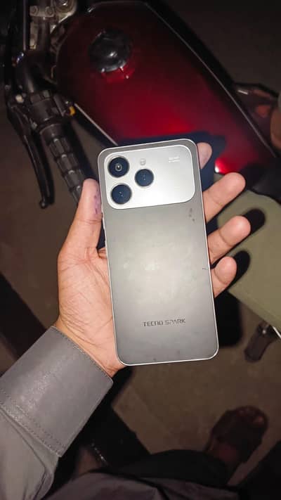 Tecno Spark 40