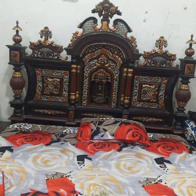 wooden bed set