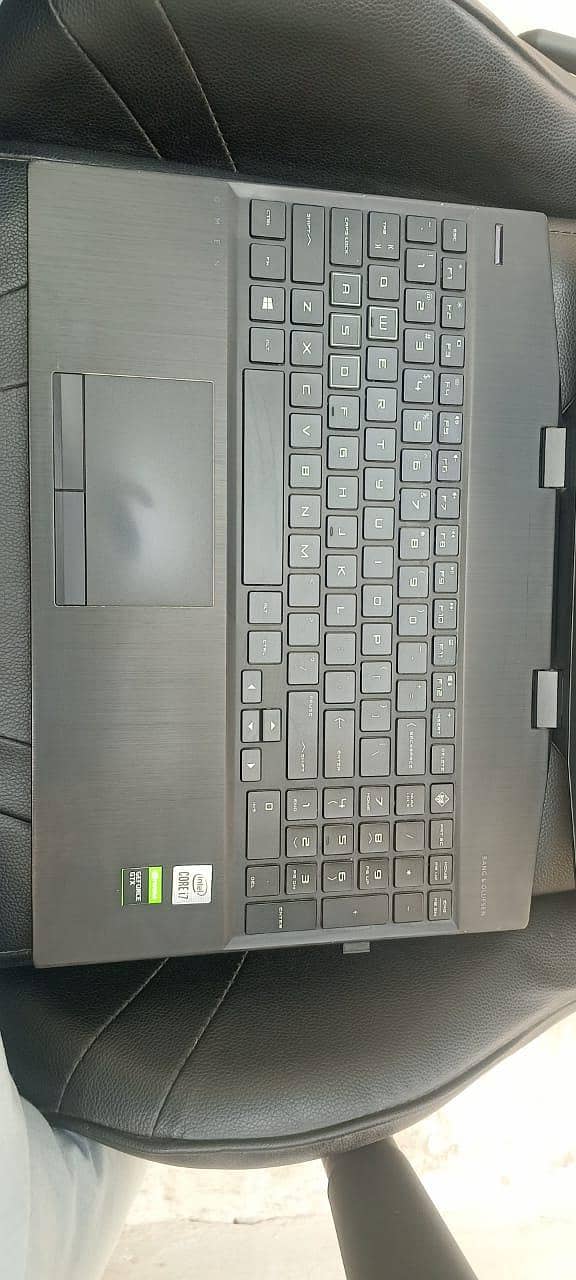 HP omen 9