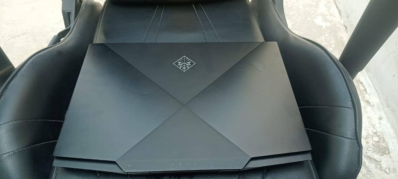 HP omen 11