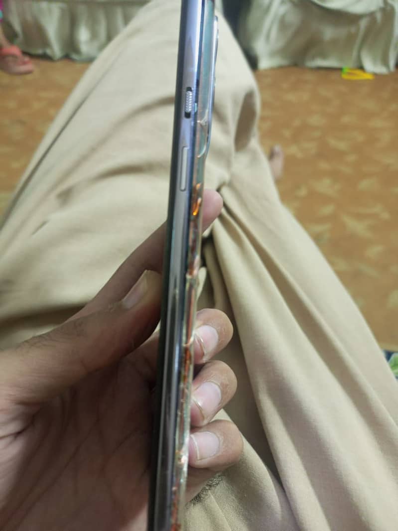 One Plus 9 4