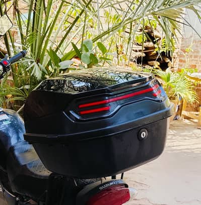 motorcycle tail box