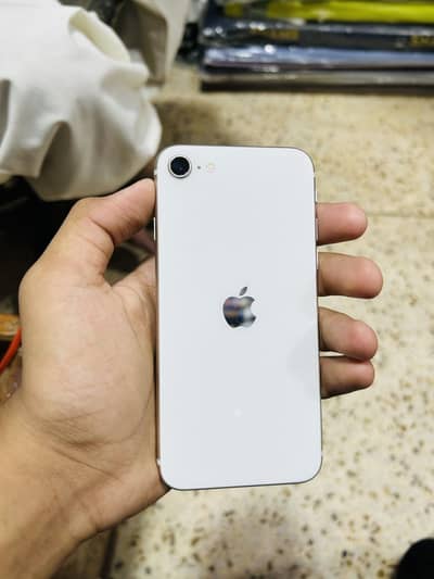 Apple iPhone SE