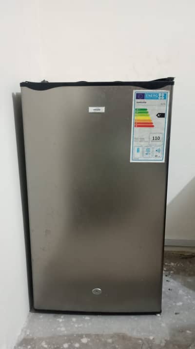 MIDAS Refrigerator MI-66 Model Fridge For sale