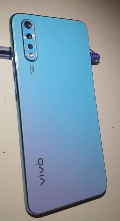 Vivo S1