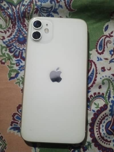mobile bilkul okay hai iPhone 11