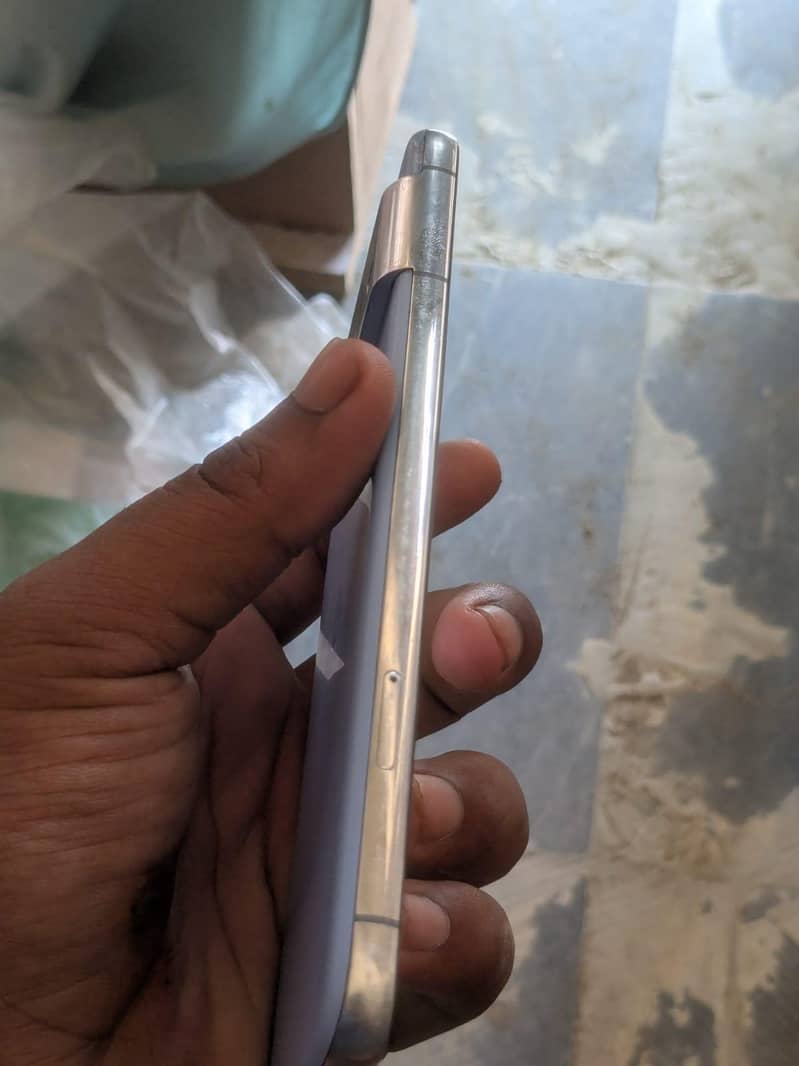 Google Pixel 8 Pro 4