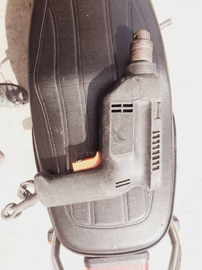Black & Decker Drill machine