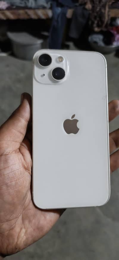 Apple iPhone 13