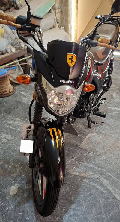 suzuki gr 150 black
